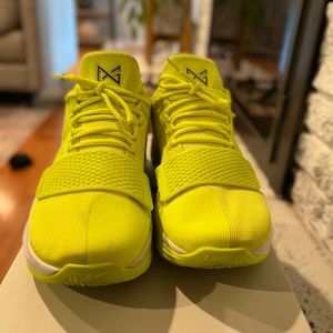 Nike PG1 Volt - Tennis Ball